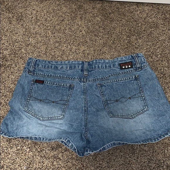 Shorts - Picture 2 of 2